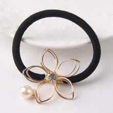 Load image into Gallery viewer, Hollow Flower Pearl Hair Tie