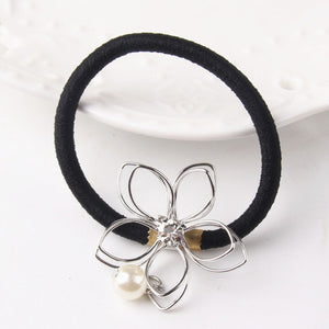 Hollow Flower Pearl Hair Tie